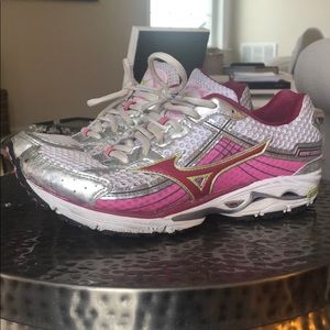 Mizuno WaveRunner15 Running Shoes